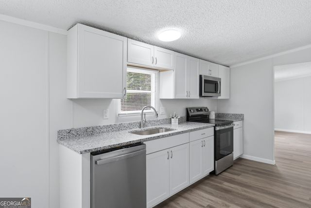 221 Friar Tuck Trail N, Murrayville, GA 30564