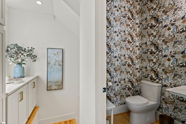 28 Claussen Avenue, Greenville, SC 29601