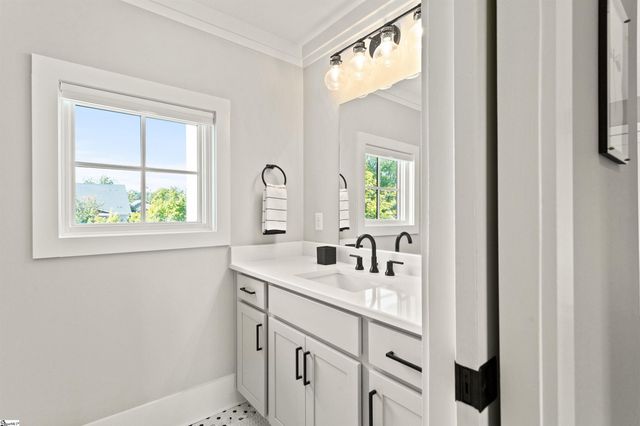 28 Claussen Avenue, Greenville, SC 29601