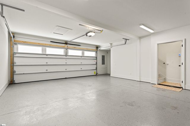 28 Claussen Avenue, Greenville, SC 29601