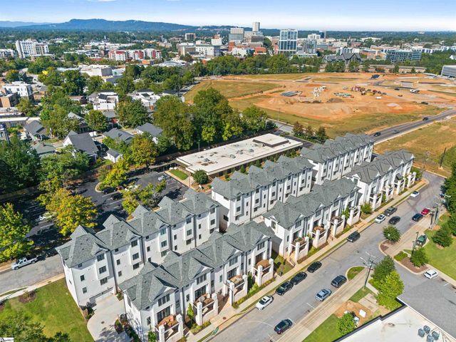 28 Claussen Avenue, Greenville, SC 29601