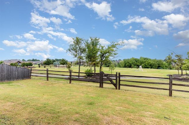 10501 NW 33rd Street, Yukon, OK 73099