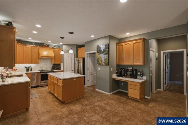 10102 Liberty Rd S, Salem, OR 97306