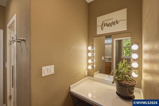 10102 Liberty Rd S, Salem, OR 97306