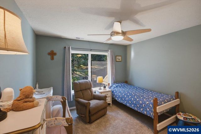 10102 Liberty Rd S, Salem, OR 97306