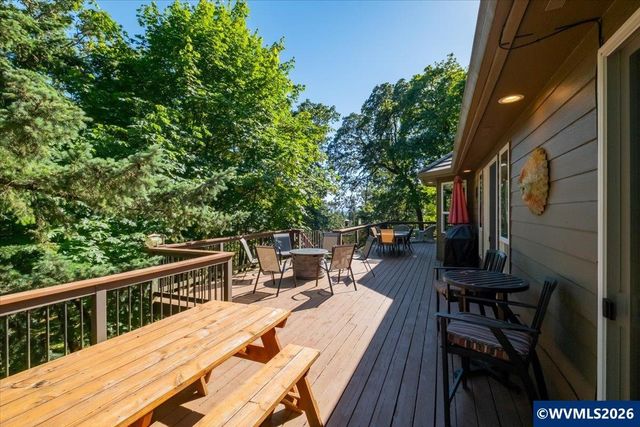 10102 Liberty Rd S, Salem, OR 97306