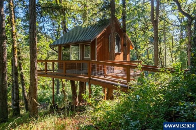 10102 Liberty Rd S, Salem, OR 97306