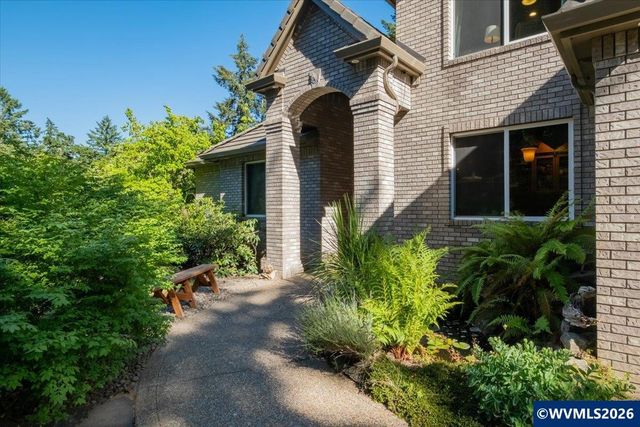 10102 Liberty Rd S, Salem, OR 97306