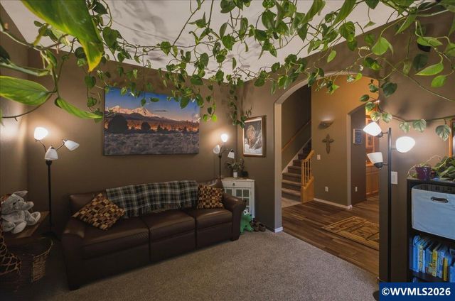 10102 Liberty Rd S, Salem, OR 97306