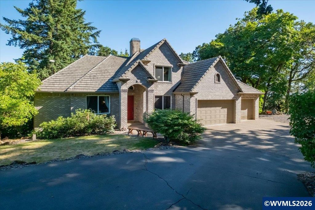 10102 Liberty Rd S, Salem, OR 97306