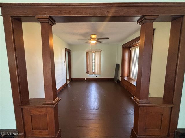 351 Laird Avenue NE, Warren, OH 44483