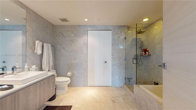 801 S Miami Ave 2601, Miami, FL 33130