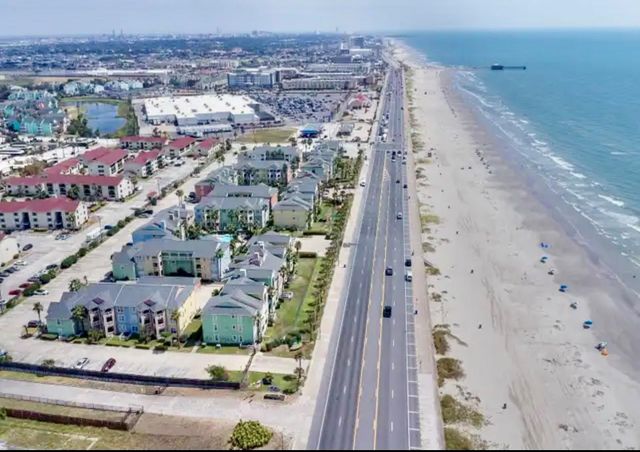 7000 Seawall Blvd 215, Galveston, TX 77551
