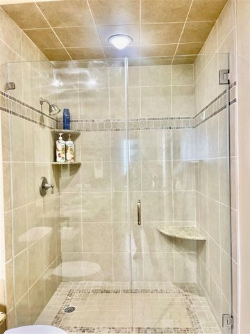 7000 Seawall Blvd 215, Galveston, TX 77551