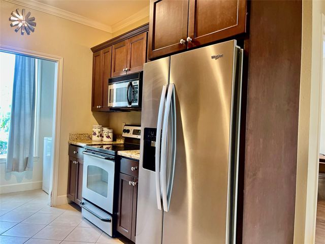 7000 Seawall Blvd 215, Galveston, TX 77551