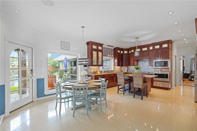 5405 Hulen Dr, Corpus Christi, TX 78413