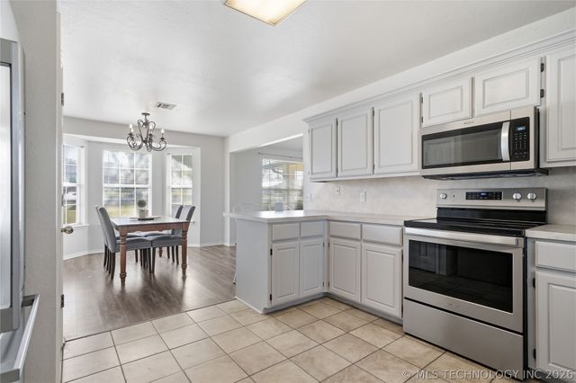 14720 S Moccasin Place, Sapulpa, OK 74066