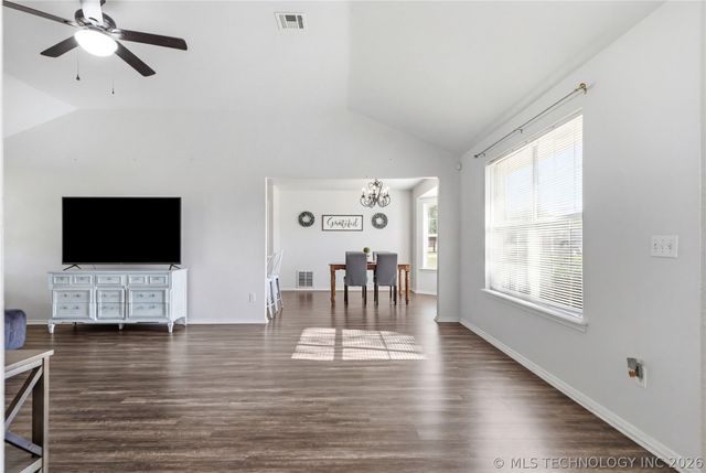 14720 S Moccasin Place, Sapulpa, OK 74066