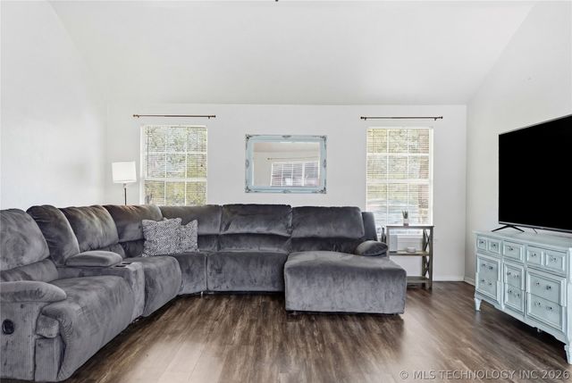 14720 S Moccasin Place, Sapulpa, OK 74066