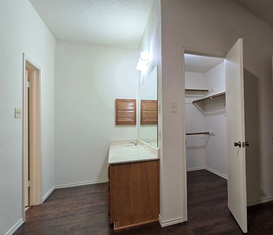 2224 Limestone Lane, Garland, TX 75040