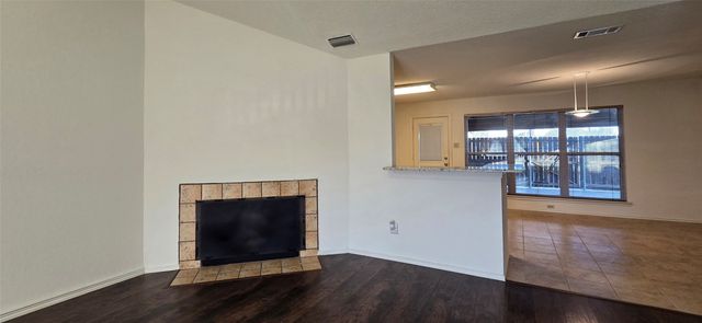 2224 Limestone Lane, Garland, TX 75040