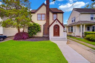234 Sycamore Street, West Hempstead, NY 11552