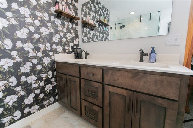 1418 NE 83rd Street, Kansas City, MO 64118