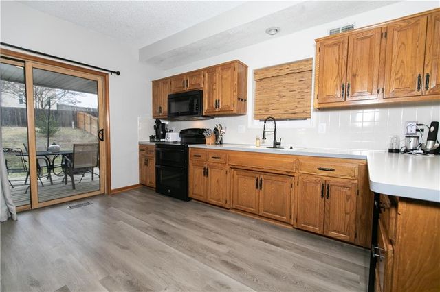 1418 NE 83rd Street, Kansas City, MO 64118