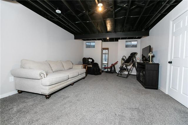 1418 NE 83rd Street, Kansas City, MO 64118