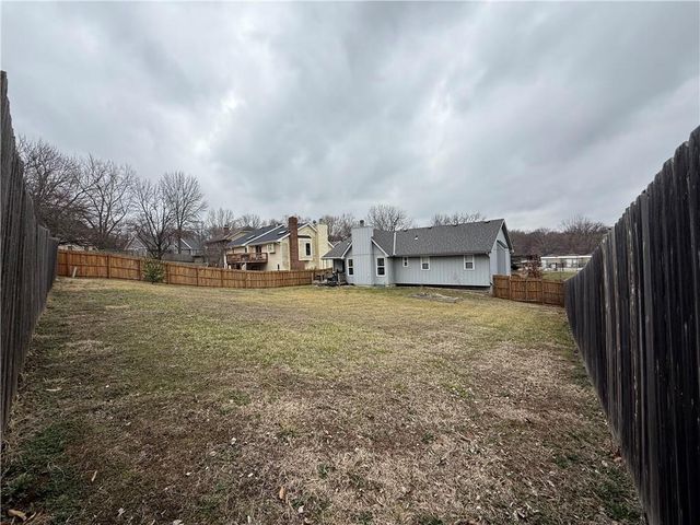 1418 NE 83rd Street, Kansas City, MO 64118