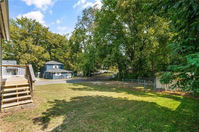 307 N Bradley Street, Harrisonville, MO 64701