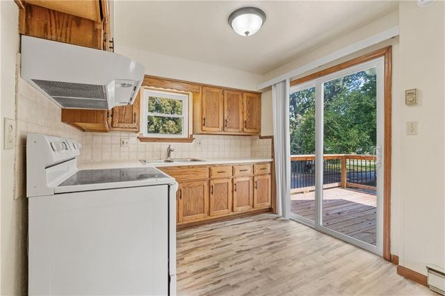 307 N Bradley Street, Harrisonville, MO 64701