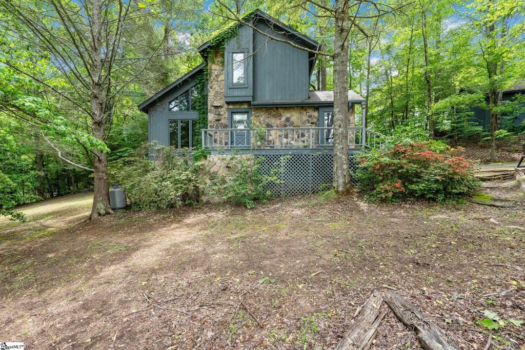 101 Broken Bow Run, Pickens, SC 29671