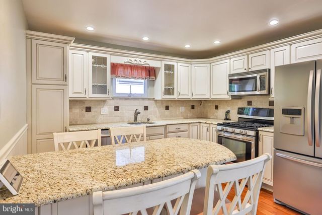 9898 WISTARIA ST, Philadelphia, PA 19115