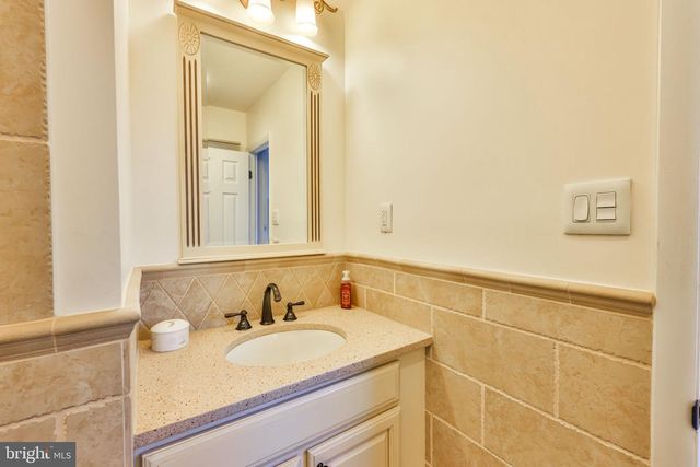 9898 WISTARIA ST, Philadelphia, PA 19115