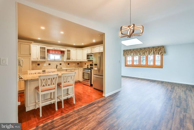 9898 WISTARIA ST, Philadelphia, PA 19115