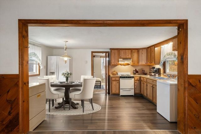 18 Bay View Dr, Shrewsbury, MA 01545
