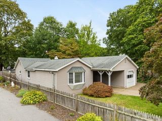 18 Bay View Dr, Shrewsbury, MA 01545