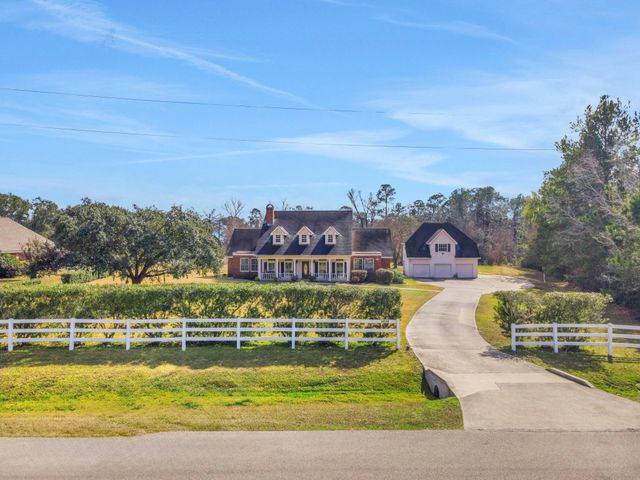 14519 Wildwood Circle, Magnolia, TX 77354