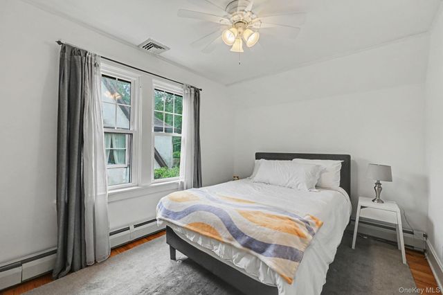 72 W Hartsdale Avenue, Hartsdale, NY 10530