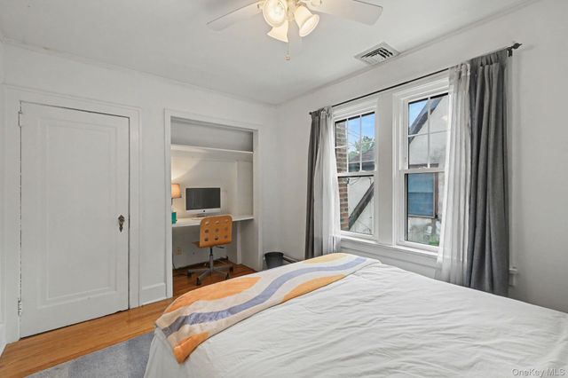 72 W Hartsdale Avenue, Hartsdale, NY 10530