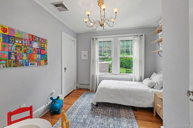 72 W Hartsdale Avenue, Hartsdale, NY 10530