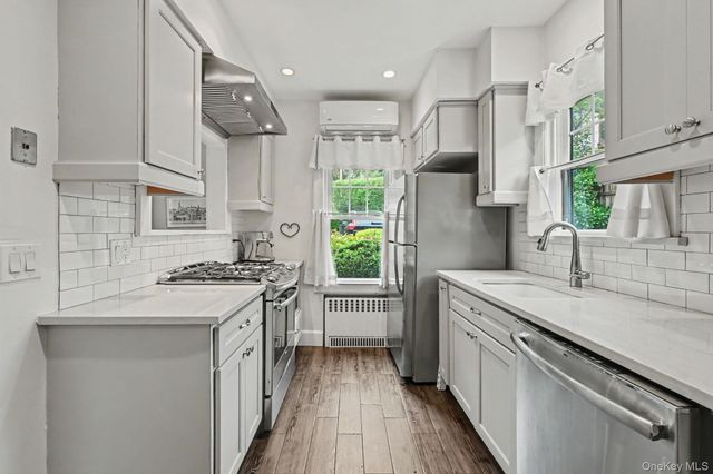 72 W Hartsdale Avenue, Hartsdale, NY 10530