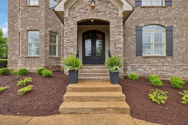 9559 Hampton Reserve Dr, Brentwood, TN 37027