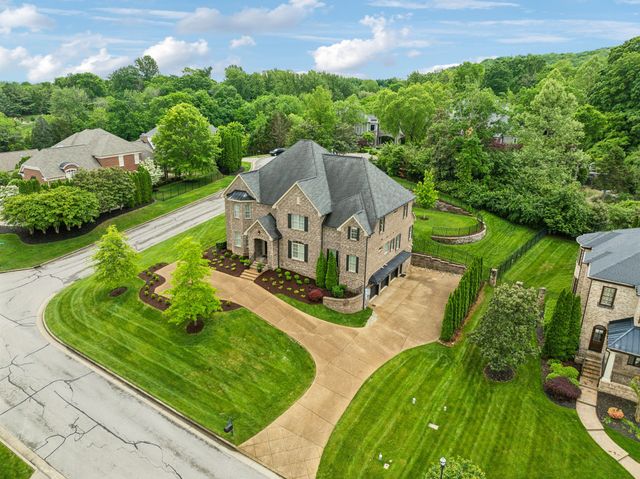 9559 Hampton Reserve Dr, Brentwood, TN 37027