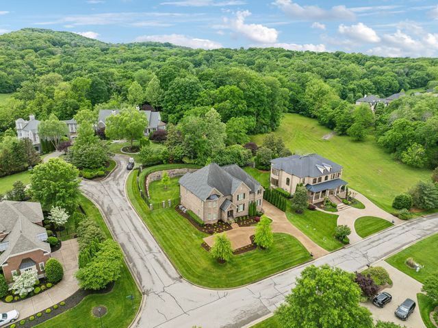 9559 Hampton Reserve Dr, Brentwood, TN 37027