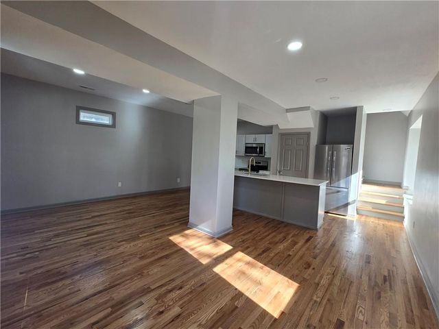 4333 Tracy Avenue, Kansas City, MO 64110