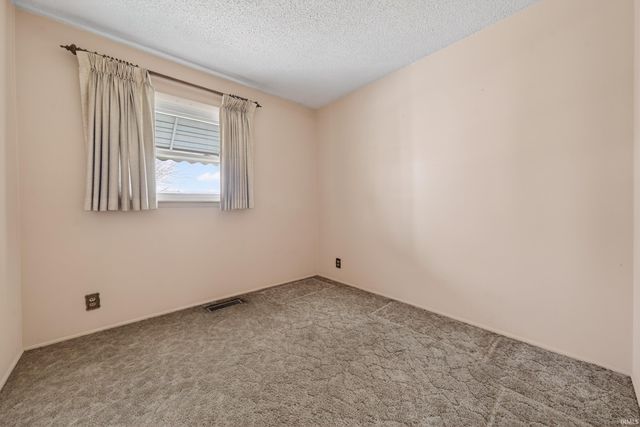 415 N LENFESTY Avenue, Marion, IN 46952