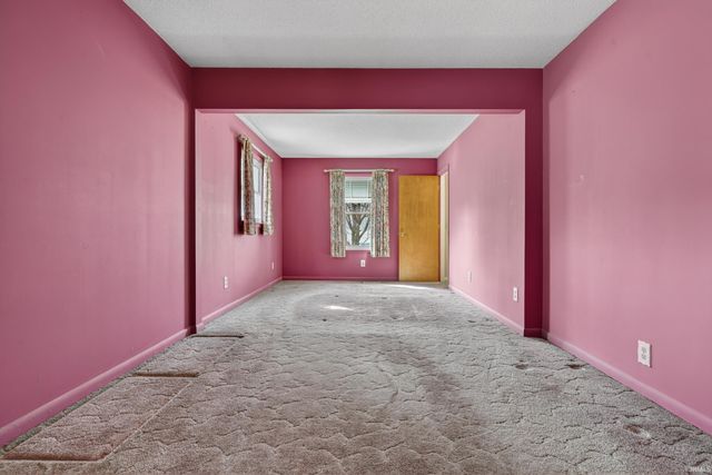 415 N LENFESTY Avenue, Marion, IN 46952