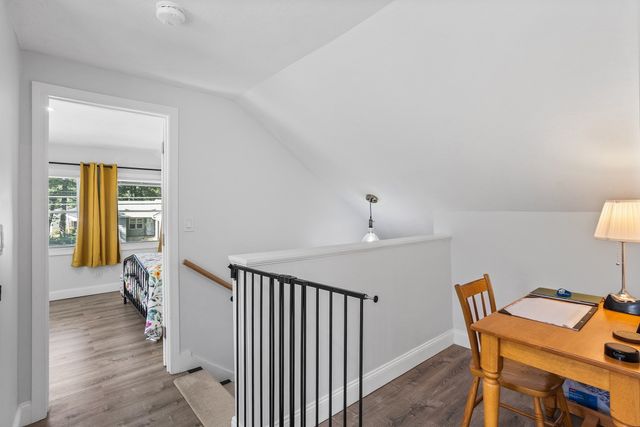 438 Reservoir St, Holden, MA 01520